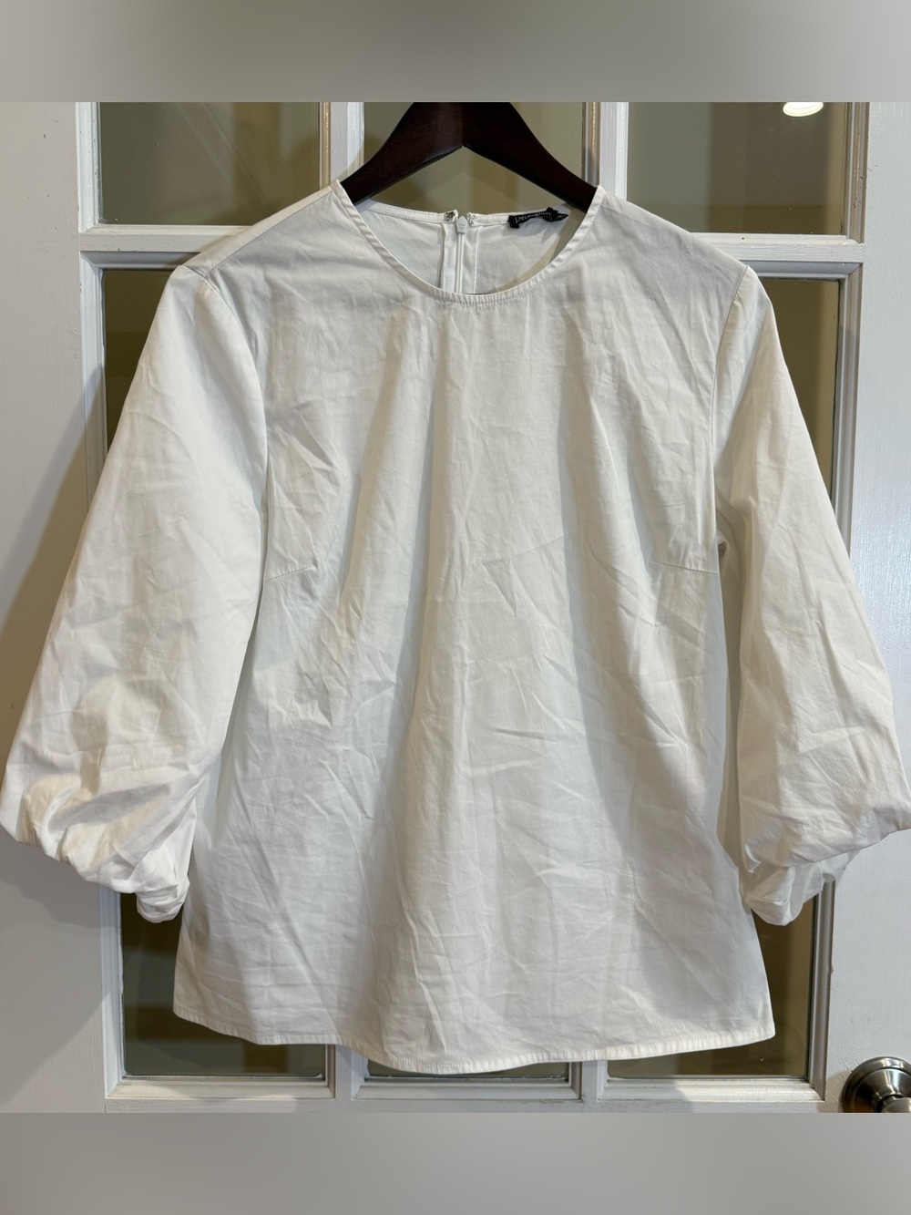 J.McLaughlin Poplin Top Sz Med White 3/4 Sleeve Preppy Quiet Luxury Coastal Chic